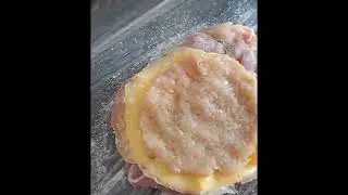 Рулет куриный из бедра