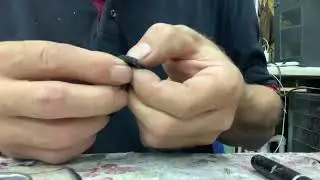 Нет крепления фары , заделай сам .