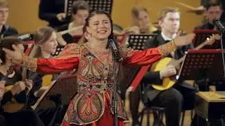 Арина Довгань.  Я по бережку похаживала