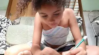 eu   desenhando a  bruxa   do   71
