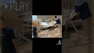 tower ambruk kena rumah