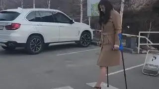 Amputee lady crutches life | walking freely with confidence 