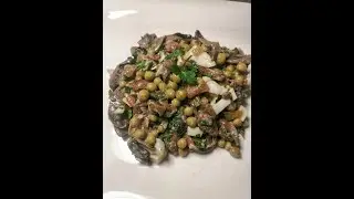 САЛАТ С ЖАРЕНЫМИ ГРИБАМИ!!! ВКУС+ПРОСТОТА+СКОРОСТЬ= ИДЕАЛЬНО #мужикнакухне #салатсгрибами