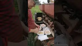 перекус тракториста