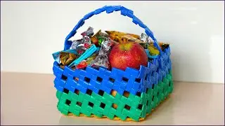 A basket of straws for a cocktail. Basket weaving. Part 1.