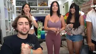 Breastfeeding on Twitch NEW META | Twitch Clips
