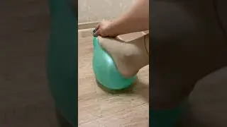 Balloon slippers for guests
