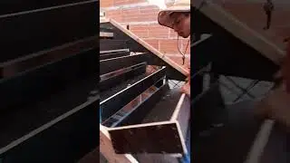 como fazer forma de Escada flutuante?