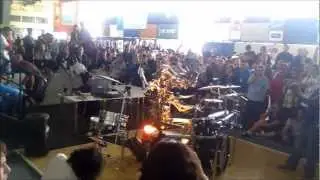 CAMPUS PARTY EUROPE 2012 awesome pneumatic drummer 2
