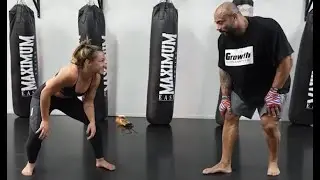 125Lbs Girl Smashes 260Lbs BodyBuilder's Face