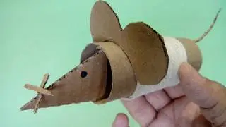 Como fazer um ratinho de papelão e materiais recicláveis muito fácil | rato de papelão fácil fazer