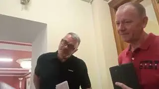 ГЛУПОСТЬ ЧИНУШ ШКАЛИТ ПОРОЮ… ПРИКАЗАНО НЕ ПРОПУСКАТЬ