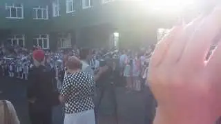 Феерверком распустился из шаров букет цветной