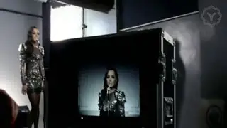 Jana - Bent Min Al Charii (Official Clip) / جنى - بنت من الشارع