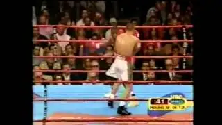 Floyd Mayweather Jr vs Castillo 1