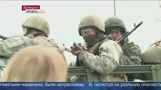 Жители голыми руками останавливают бронетехнику под Славянском   02 05 2014
