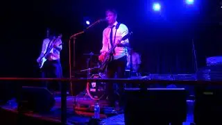 Break Thru - The Naddiks - organic spotify playlist promotion - get on spotify playlists