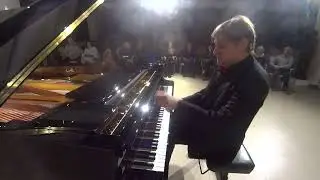 Peter Laul plays Schubert Sonata in B Flat Major D960
