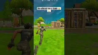 Bro really traded mid fight 💀 #fortniteshorts #fortnite