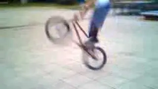 Bunnyhop tailwhip