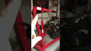 Princess auto engine hoist SUCKS DO NOT BUY