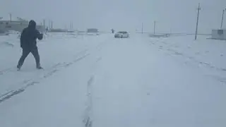 Дрифт поло седан на снегу