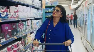 Inside Samiah Khan’s Lounge, and Pakistan's astrology boom