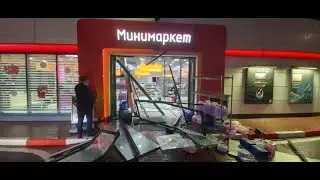 Пьяный водитель протаранил автозаправку