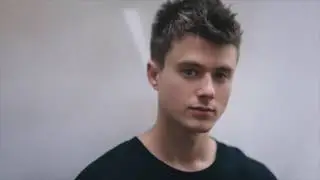 Alec Benjamin - I Built A Friend