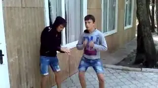 Веселая постановка  Пап привет как дела !