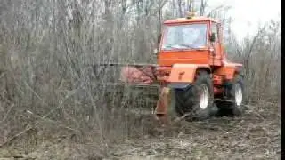 Кусторез "Berti" на базе трактора ХТА-200-02 "Слобожанец"