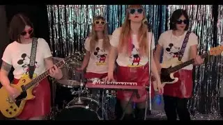 The Cleopatras "Amoureux solitaires" (Official videoclip)