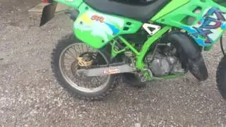 Работа двигателя Kawasaki KDX 125 SR