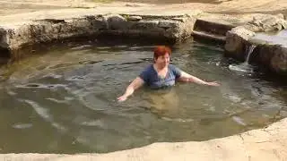 Купание в целительном источники с.Терпение