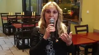 Brigitte M. chante Johnny ( 1970 ) " Essayez "