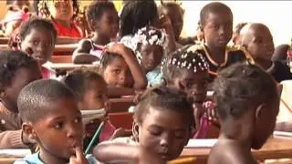 Angola Magazine - Angola Aims to Eradicate Illiteracy by 2025