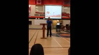 Ms.Nau Singing Amazing Grace (Rememberance Day)