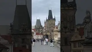 Прага, Чехия, Карлов мост и его скульптуры. Историческое место Праги