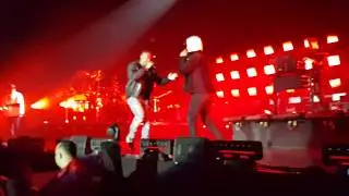 Orelsan - Zone ft. Nekfeu & Dizzee Rascal (Concert Paris Bercy 15/03/18)