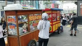 hari bebas kendaraan atau car free day di jakarta sambil jajan#cfdjakarta #jajanan