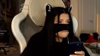 У ТЕНДЕРЛИБАЕ ЗАЧЕСАЛОСЬ МЕЖДУ НОГ😬