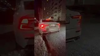 Приятный выхлоп Volvo S60 