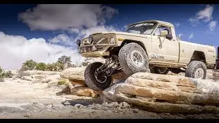 Thunder Truck: A Rockin' 1973 Jeep J2000