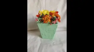cofre pequeño hecho de carton