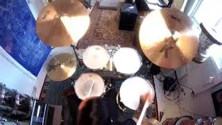 ACE FREHLEY - RIP IT OUT DRUM SOLO COVER