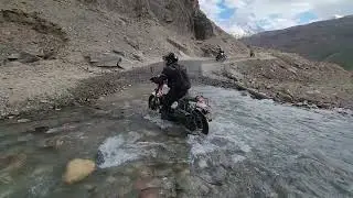 River crossing at spiti valley road #offroad #spitivalley