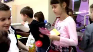 Поход в Ростовский кукольный театр. Спектакль "Сказка о царе Салтане". Гимназия 34, 1 "Г".