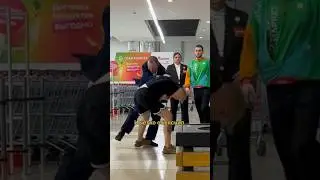 БЕСПРЕДЕЛ В МАГАЗИНЕ