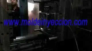Molde de inyeccion para caja transparente de poliestireno