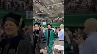 #WashU24, this one’s for you. Enjoy this time, and welcome to the Olin alumni family! 🎓❤️